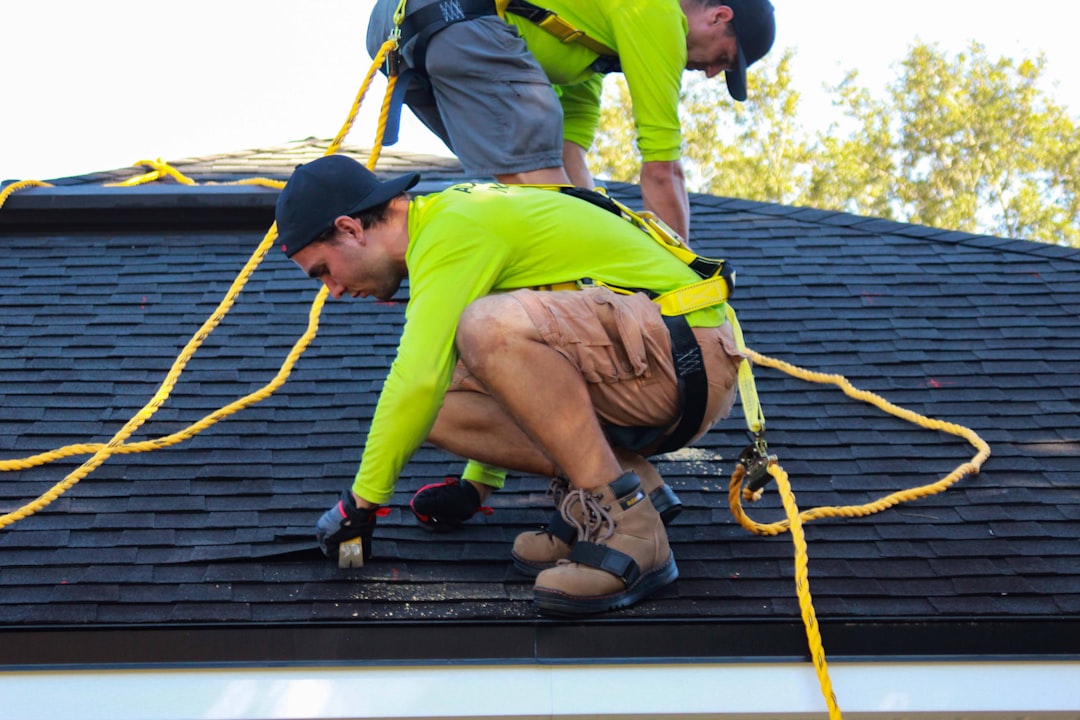 Asphalt Shingle Roof Replacement Houston: What Homeowners Need to Know asphalt-shingle-roof-replacement-houston